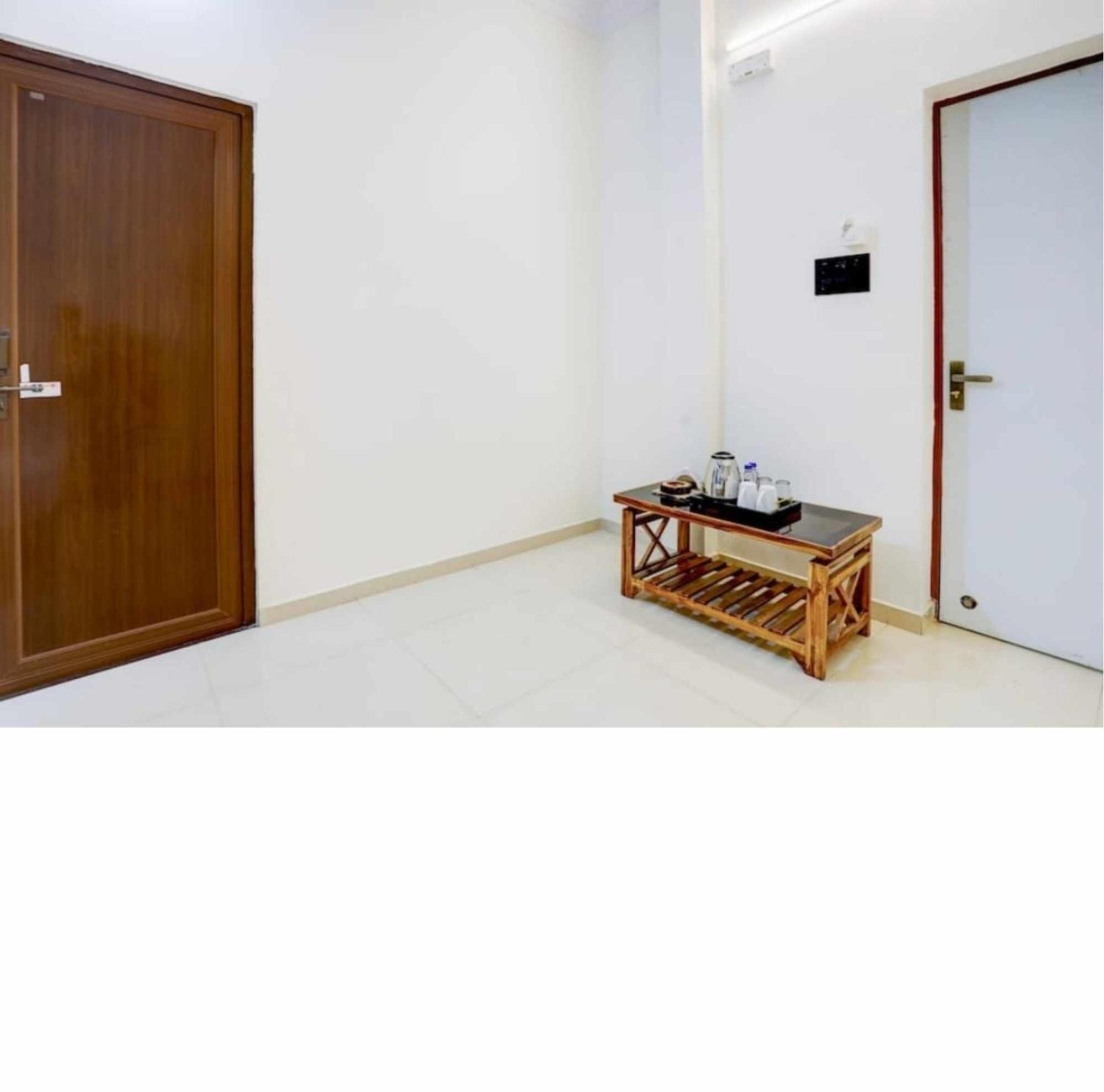 The Lux Hotel Bhilai Экстерьер фото
